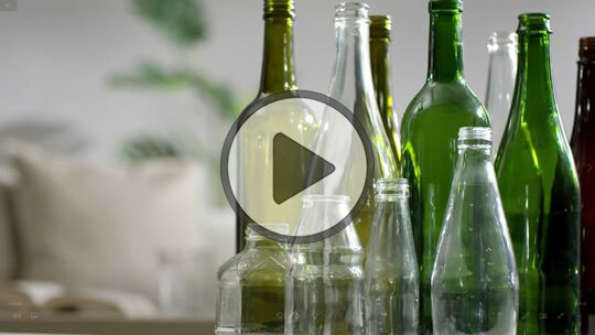 It's a Glass Bottle Recycling Bin! Don’t Get It Mixed Up!