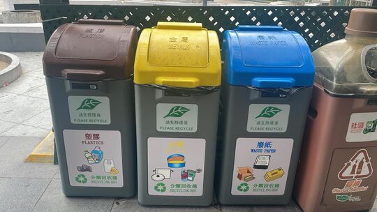 大嶼山銀礦灣泳灘 (近燒烤場)