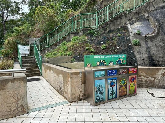 香港大球場 (近東邊紅閘外公眾平台)