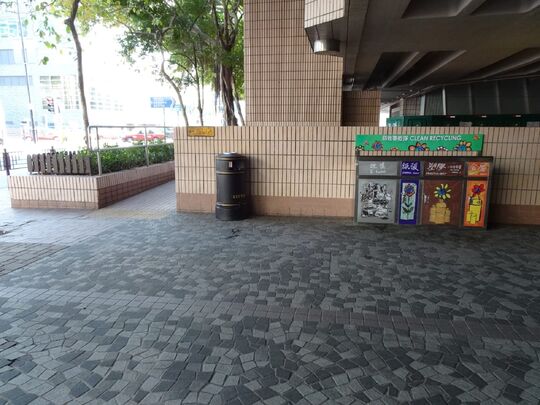 香港文化中心（小劇場入口對開）