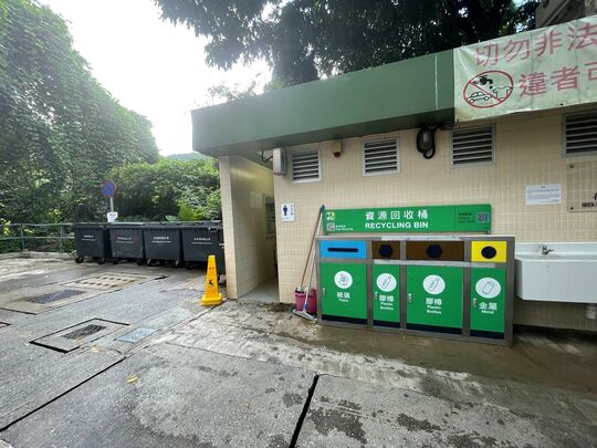 東涌石門甲村公廁旁