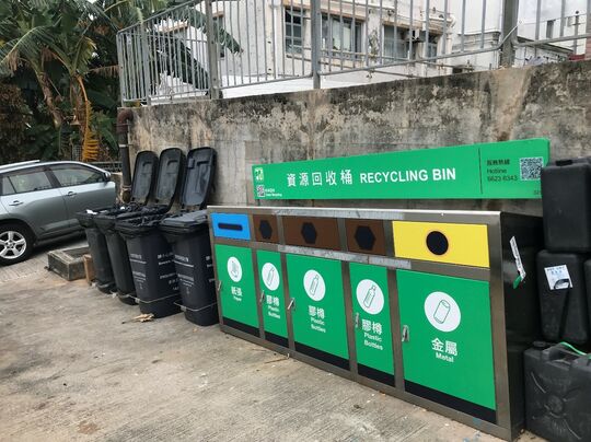 大嶼南長沙上村28號前行人路