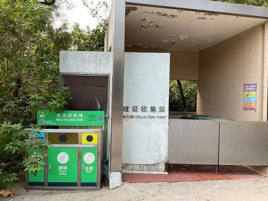 大屿山东湾莫罗瑞华学校对面垃圾站，大屿山东湾莫罗瑞华学校对面