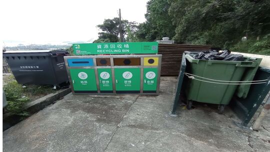 南山新村路兴菠萝輋路交界近灯柱号码VE3902