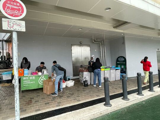 山麗苑松山閣對出（近停車場閘口）