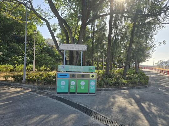 长洲西堤道,近灯柱 FB 6047