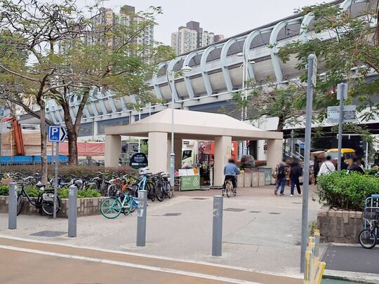 Rain Shelter at Wang Lok Street (near Exit A of Long Ping MTR Station )
